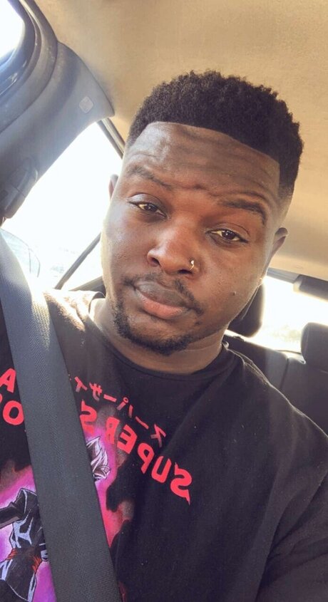 kfamous91 model nude images