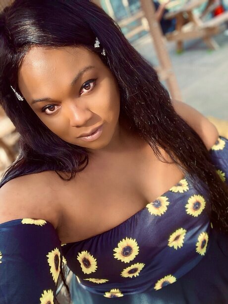 Raven Ellaine star porn archive