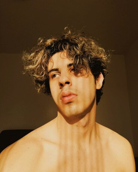 Federico Ferrari hd star image