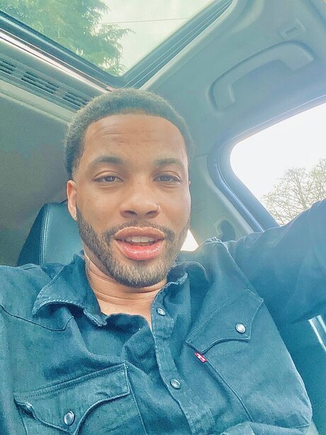 Chavareus model sexy img