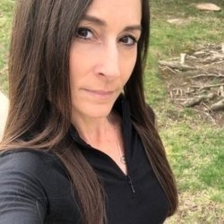 Angeline Klaren hot actress photos