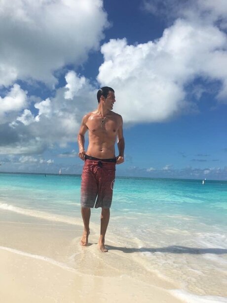 Bszapiro erotic actress pic