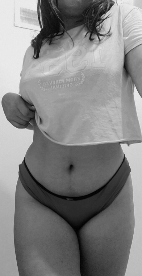 N rwr high quality actress pic