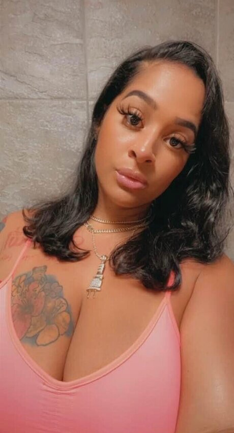 Miss Gucci naked pornstar gallery