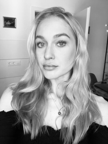 svenjavonwrese pornstar sexy photo