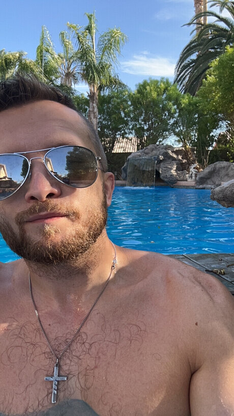 AZking69 pornstar beautiful pic