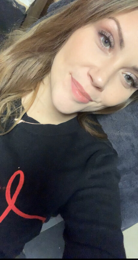 Kitten Two13 exclusive actress photo