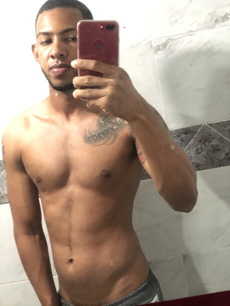 Sandy Lopez exclusive star pic