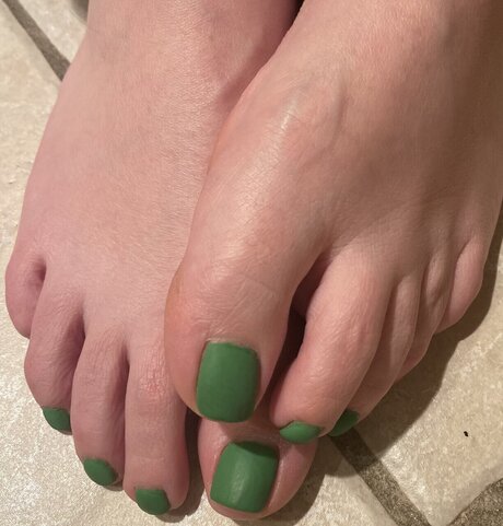 Tiddies amp amp Piggies star sexy photo