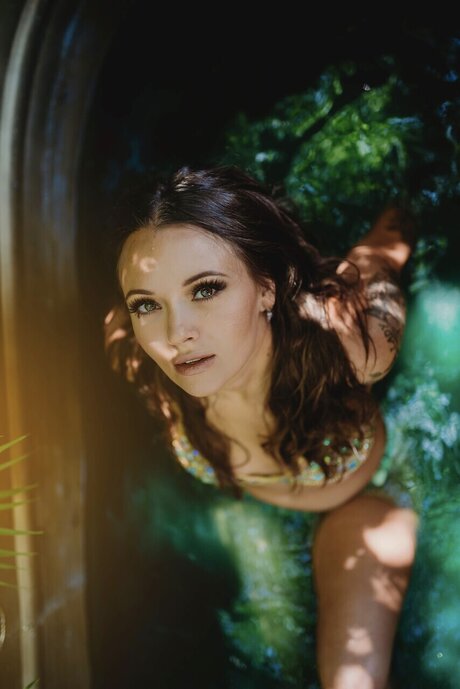 huge fake tits onlyfans nude archive