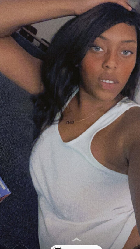 LalaG free actress pictures