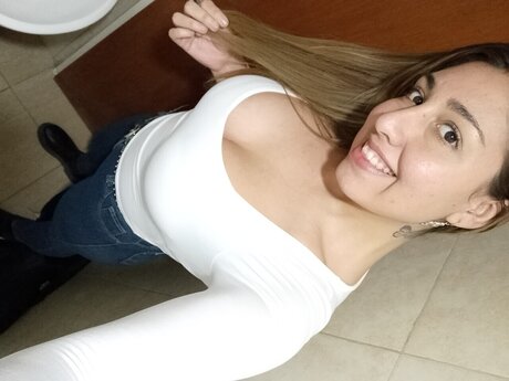 Julisa Nieva porn model pics