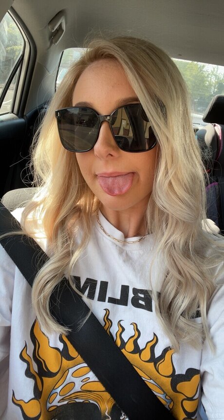 Alyssa Kelly exclusive pornstar img