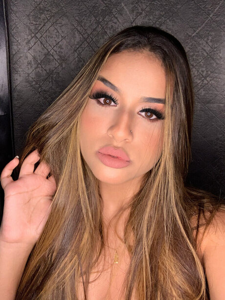 DCaprestano top actress pics