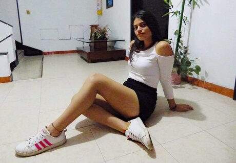 Lauraaaa exclusive actress picture