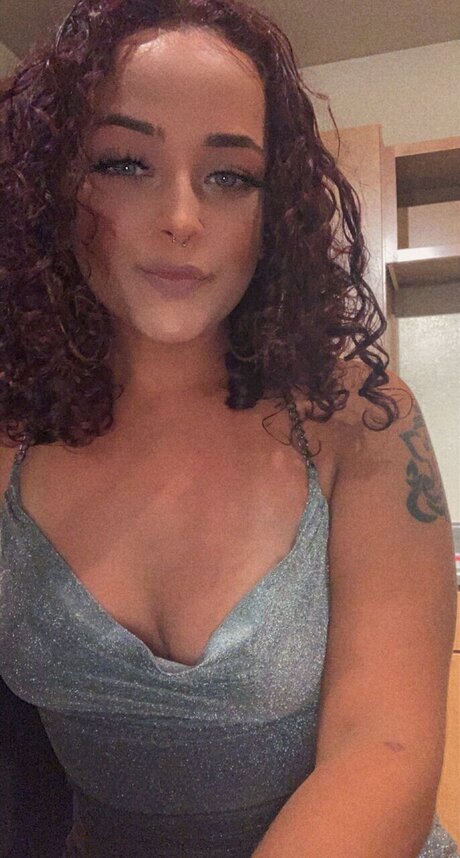 Alexandraa pretty actress pictures