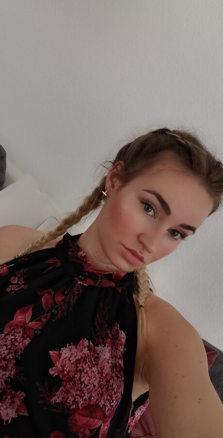 Underground performance model art galleries