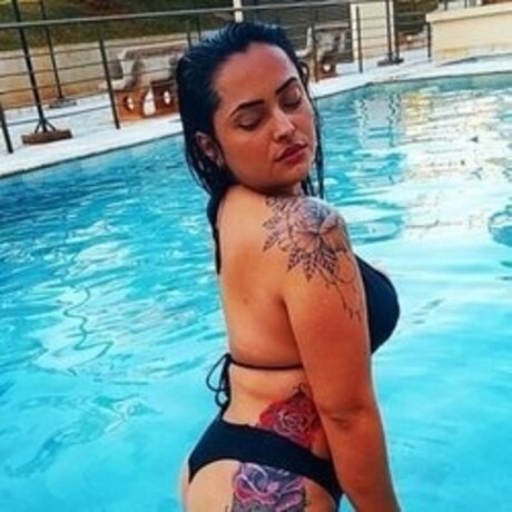 Larissa sexy star pic