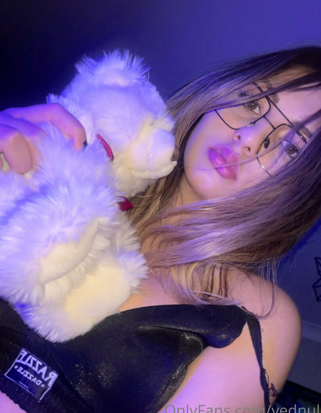 Yednul high quality model photo