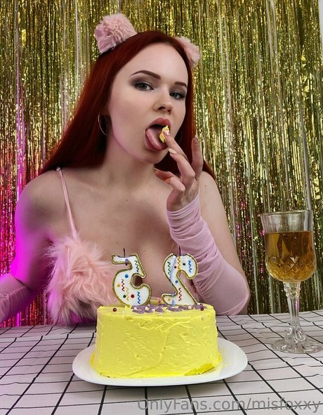 misfoxxy star art galleries