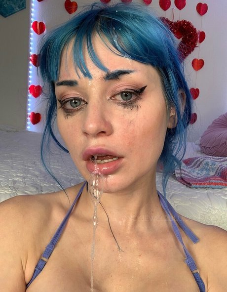 freejewelzblu pornographic model pictures