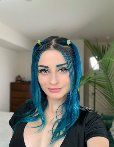 freejewelzblu model adult galleries