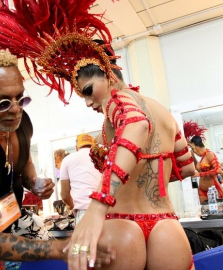 Bianca Leao hot model picture