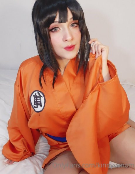 kinnyvenom model sex images