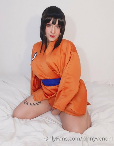 kinnyvenom perfect model pics