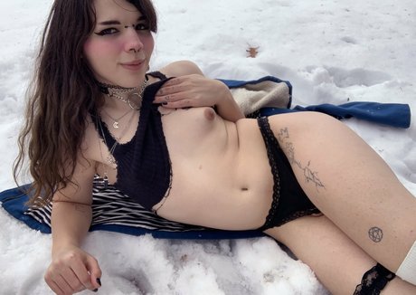 cutiekatw star free pictures