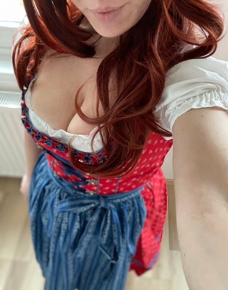 DDBella porn actress images