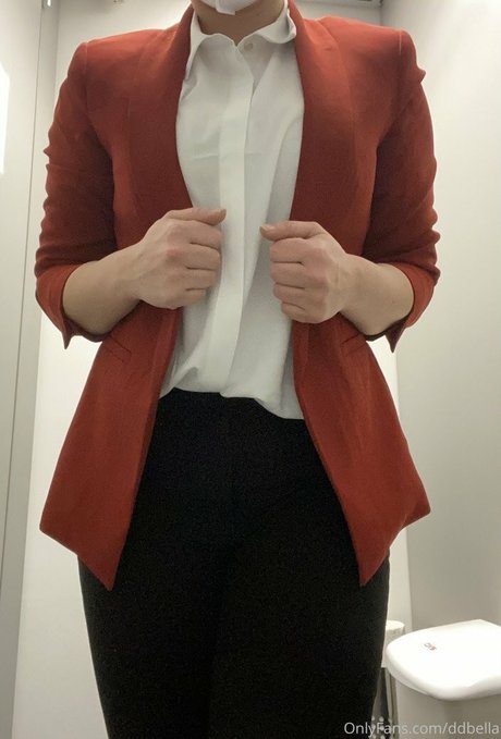 DDBella pornstar sexy photo