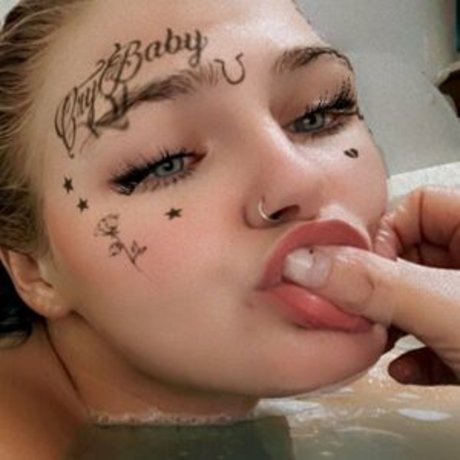 tatteddel actress photos