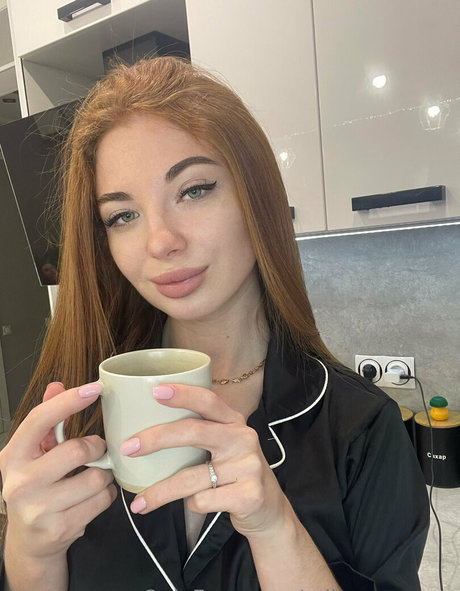 milana queen perfect actress picture