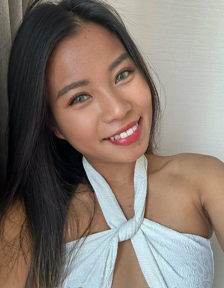 petiteasianchaya model free gallery