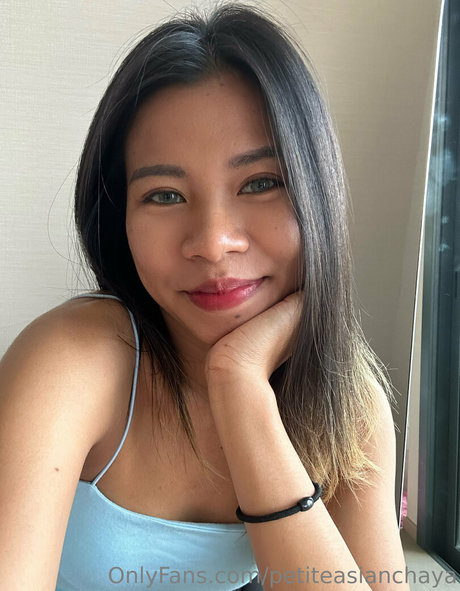 petiteasianchaya model pretty images