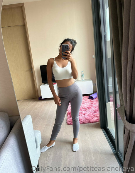 petiteasianchaya model best pics