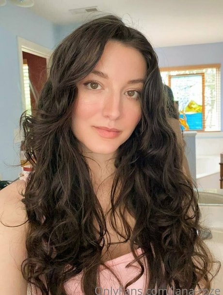 lana roze pornstar adult img