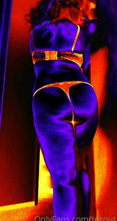 tezout free model pictures