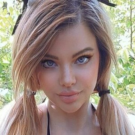 nude pregnant onlyfans sex image