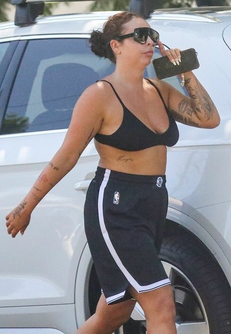 Jesy Nelson model erotic pictures