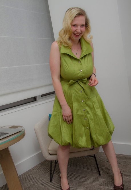 Calliope Rossi art star archive