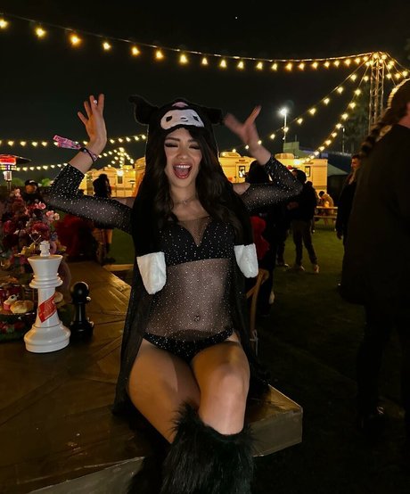 luxuraa model free img