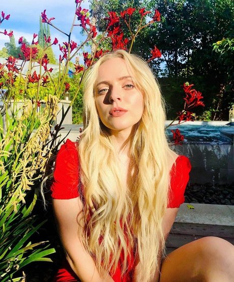 Madilyn Bailey pornstar perfect pictures