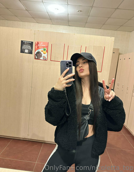 Nicoletta top xxx model photo