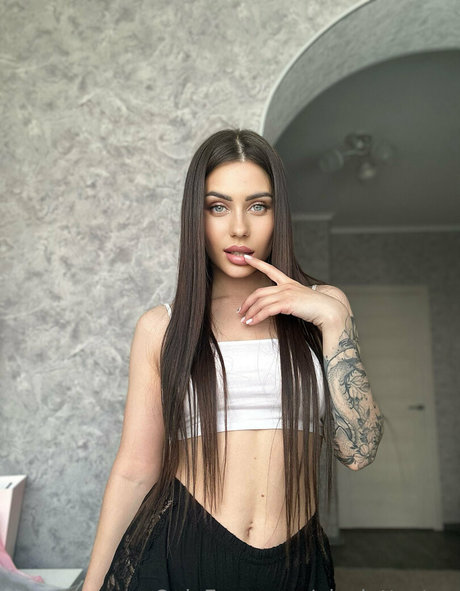 Nicoletta top best star pics