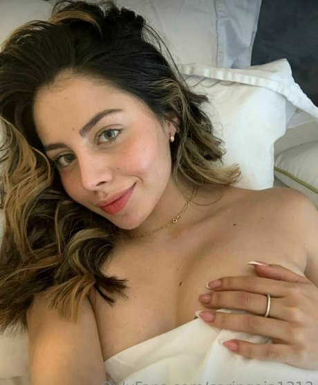 caringaia1313 model hd pics