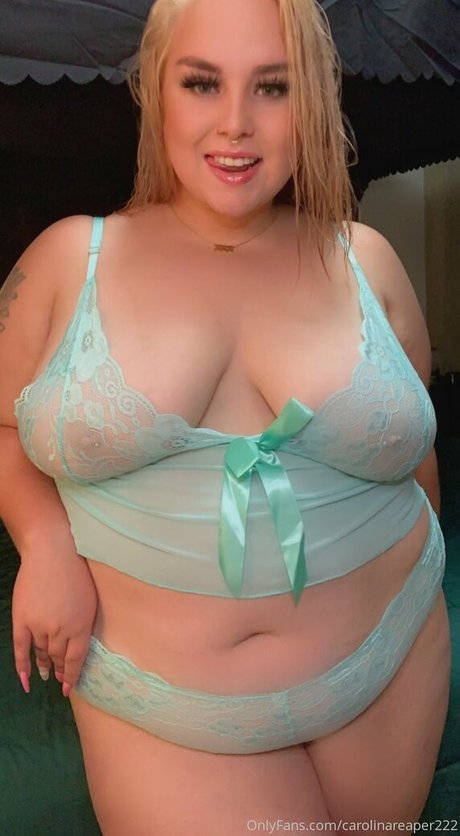 carolinequinnvip adult model photos