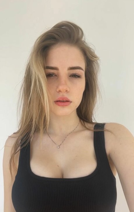 japanese milf onlyfans top photos