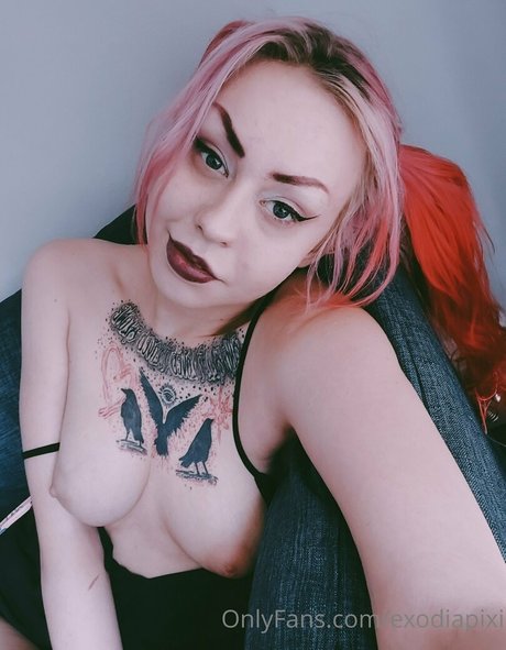 exodiapixi model hot pictures